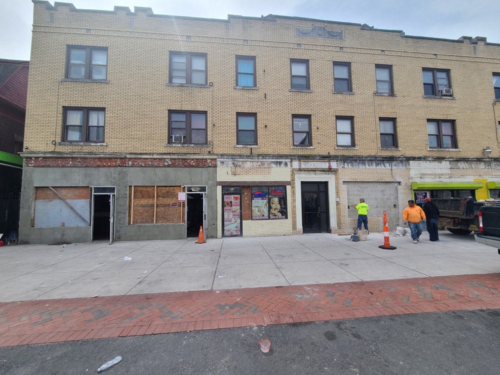 Magnolia Building before renovation