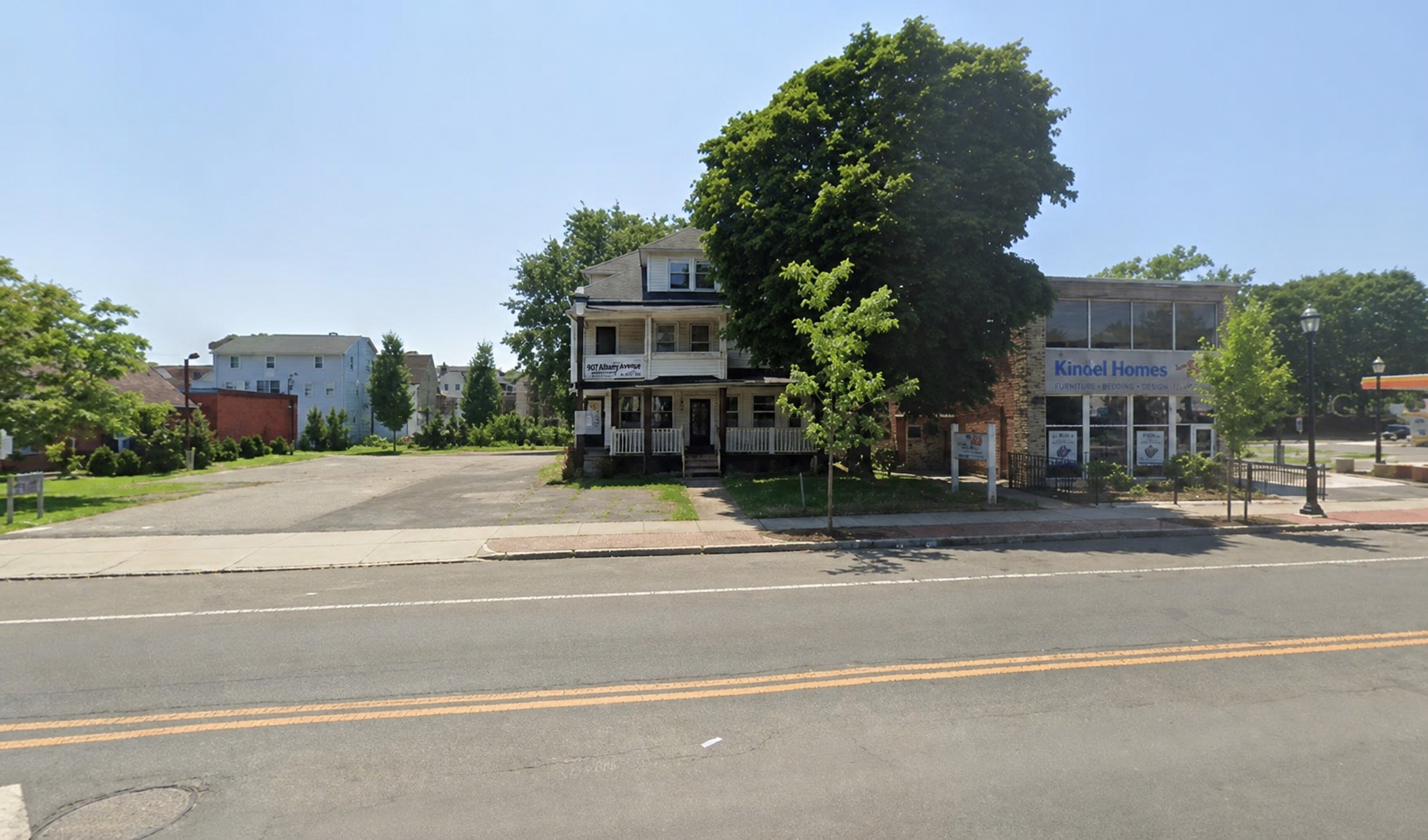 907 Albany Avenue, Hartford