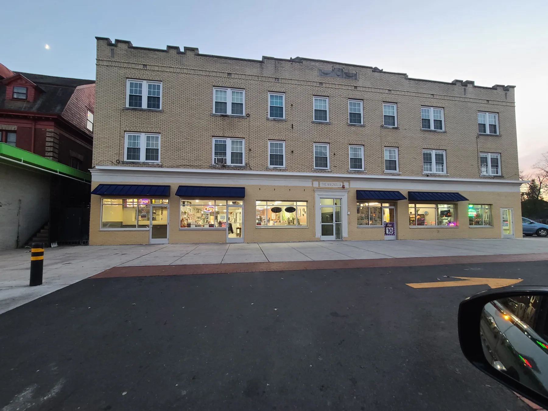 635-651 Albany Avenue, Hartford